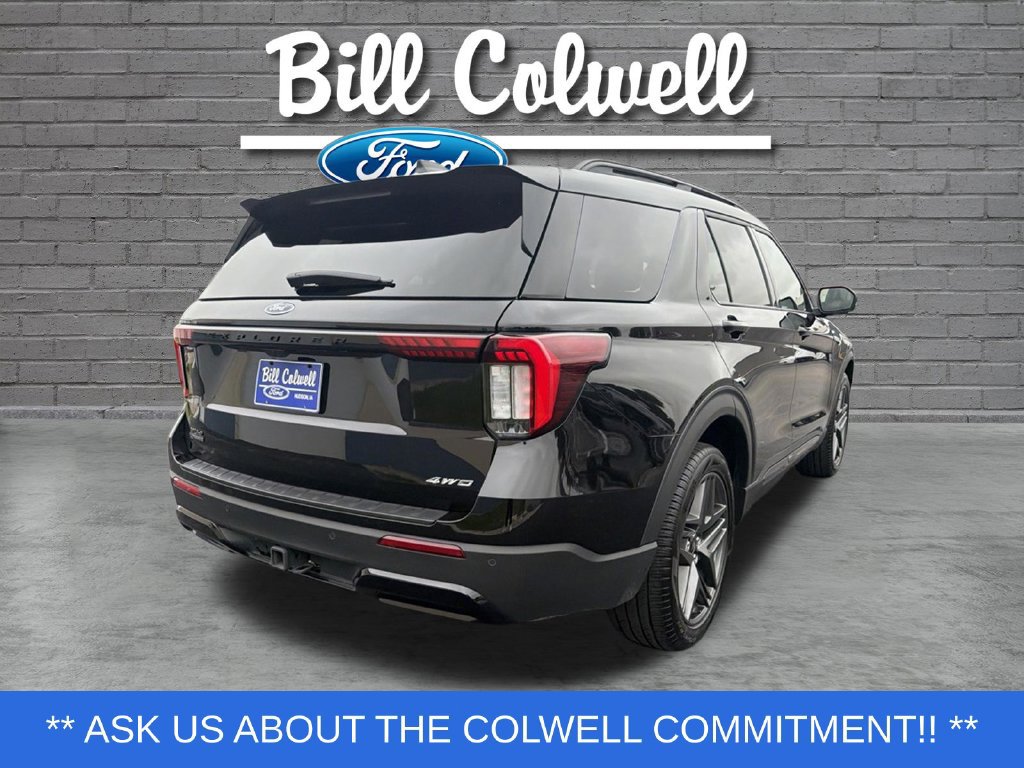 Certified 2025 Ford Explorer ST-Line w/ ST-Line Street Pack AWD/4WD image 4
