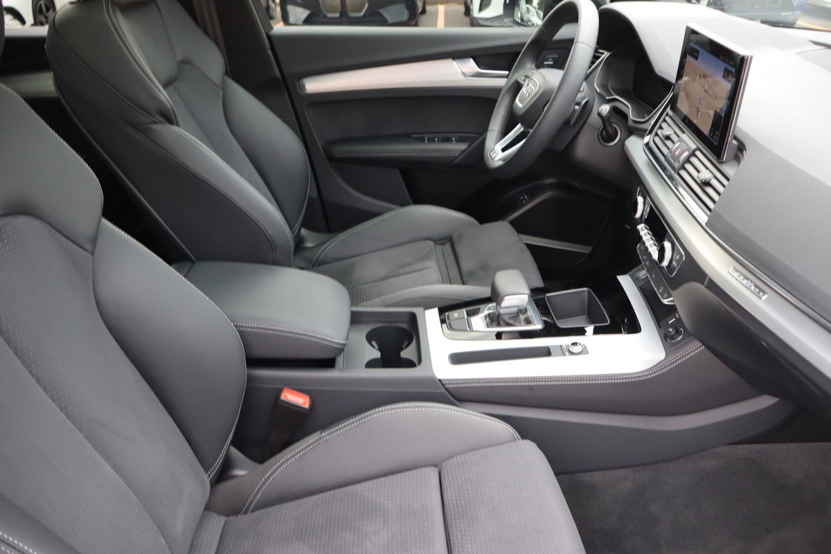 Used 2025 Audi Q5 e Premium Plus image 13