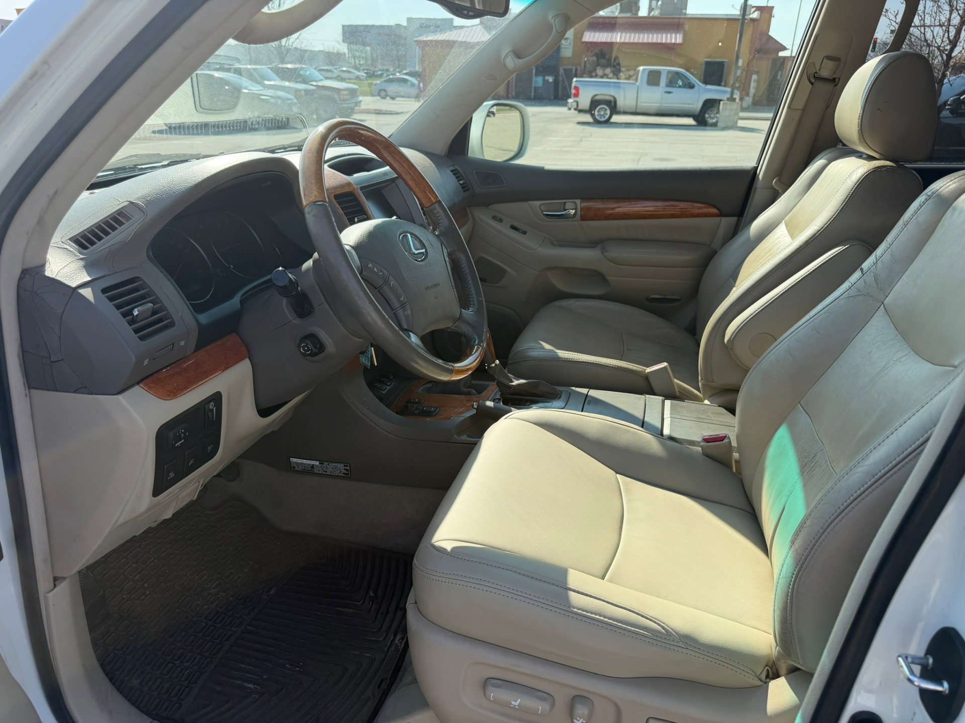 Used 2005 Lexus GX 470 image 10