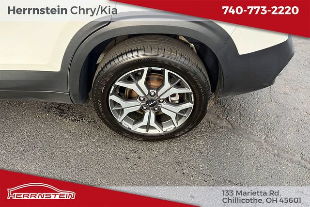 Used 2023 Kia Seltos EX AWD/4WD image 22