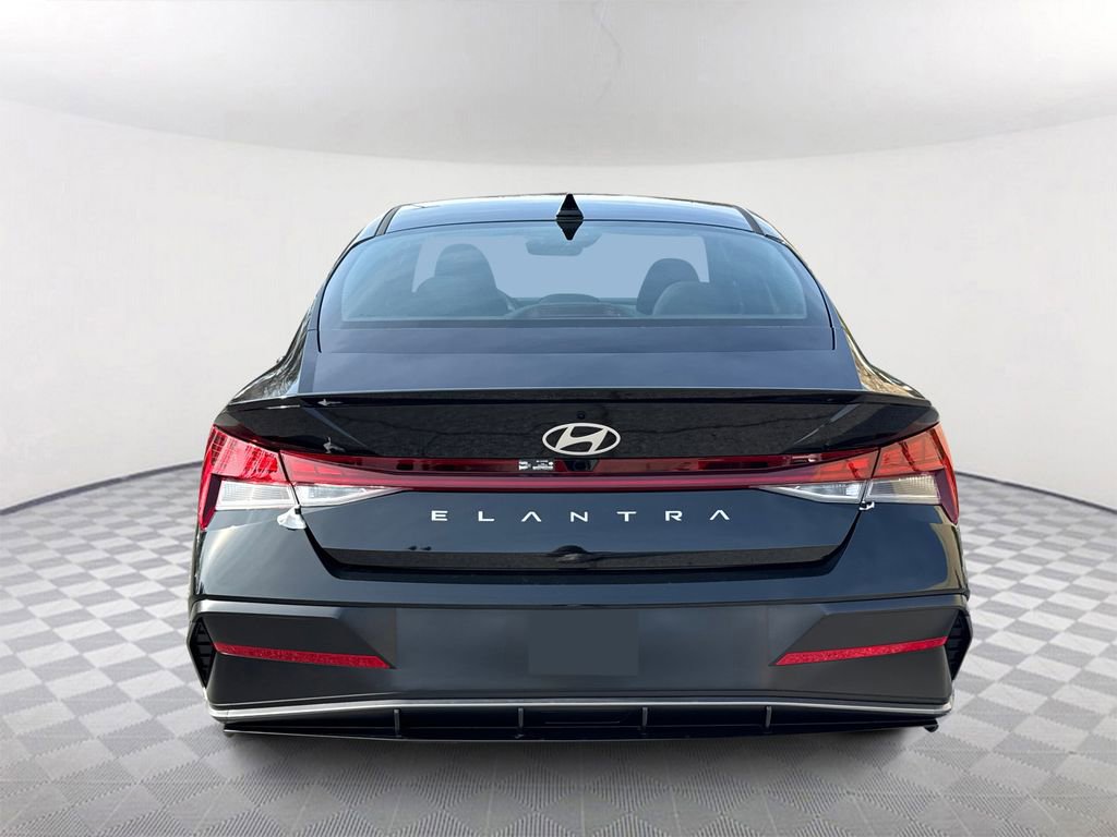 New 2026 Hyundai Elantra Sport FWD image 4