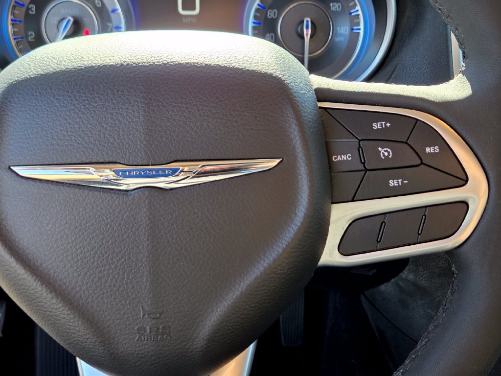 Used 2022 Chrysler 300 Touring L w/ Popular Equipment Group RWD image 28