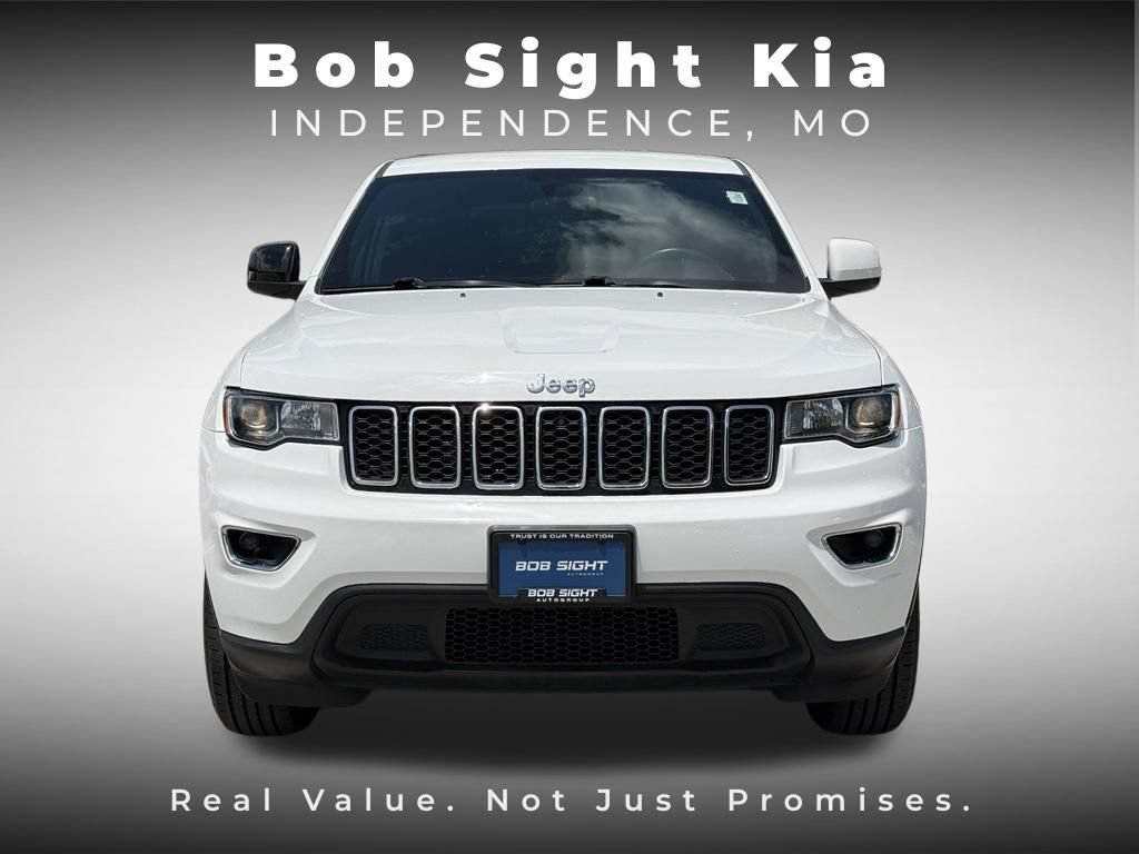 Used 2018 Jeep Grand Cherokee Laredo RWD image 25