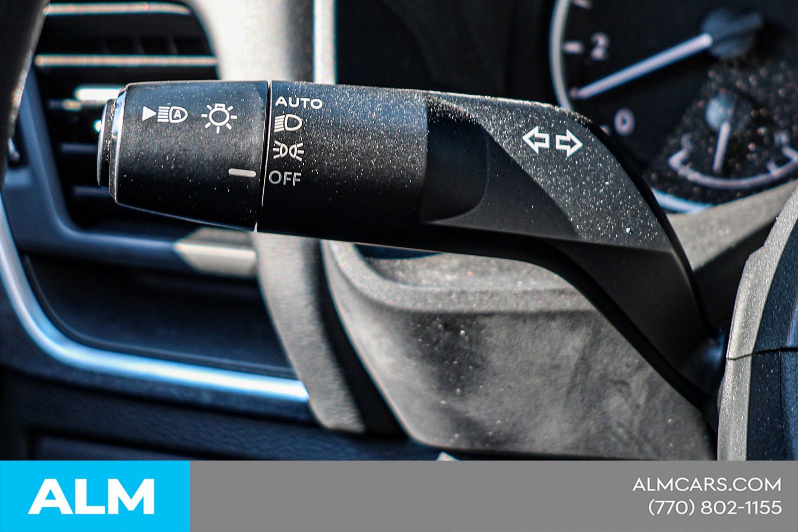 Used 2024 Nissan Rogue S image 27