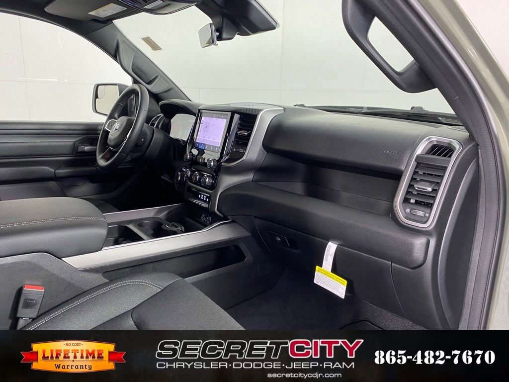 New 2026 RAM 1500 Express AWD/4WD image 33