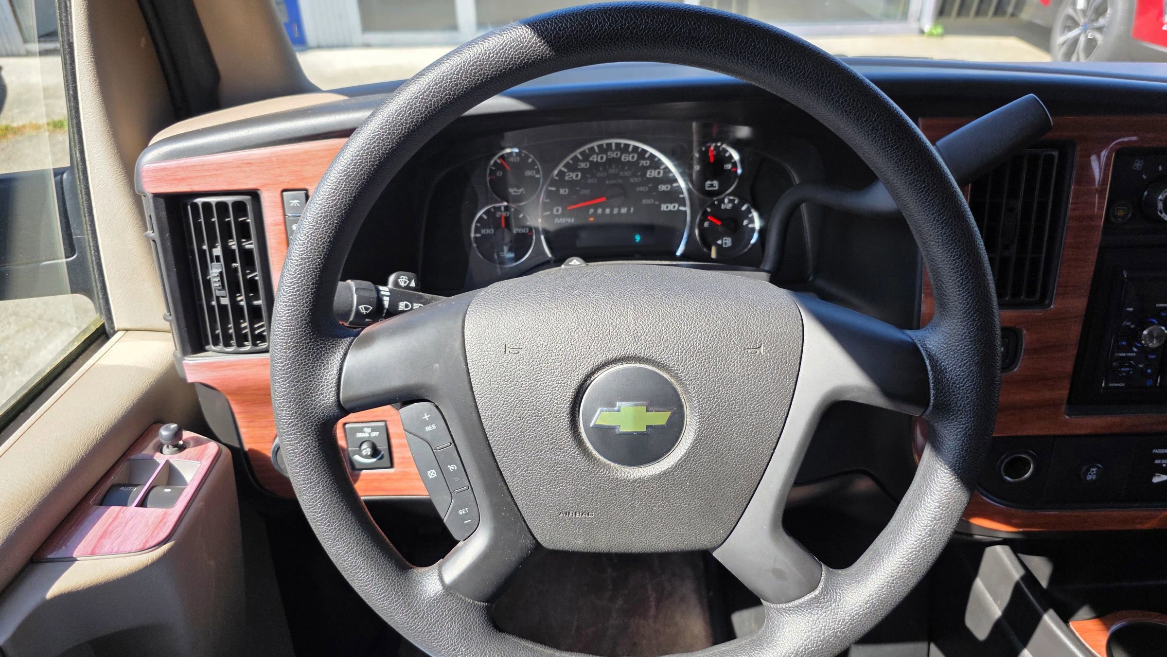 Used 2012 Chevrolet Express 2500 w/ Power Package image 15