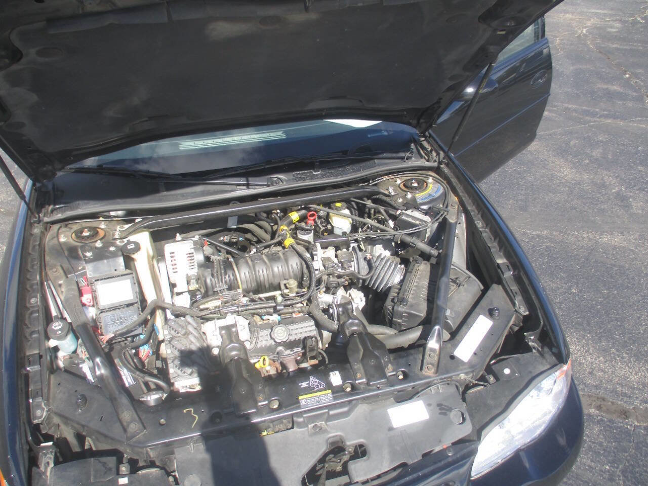 Used 2002 Chevrolet Monte Carlo SS w/ High Sport Appearance Pkg FWD image 13