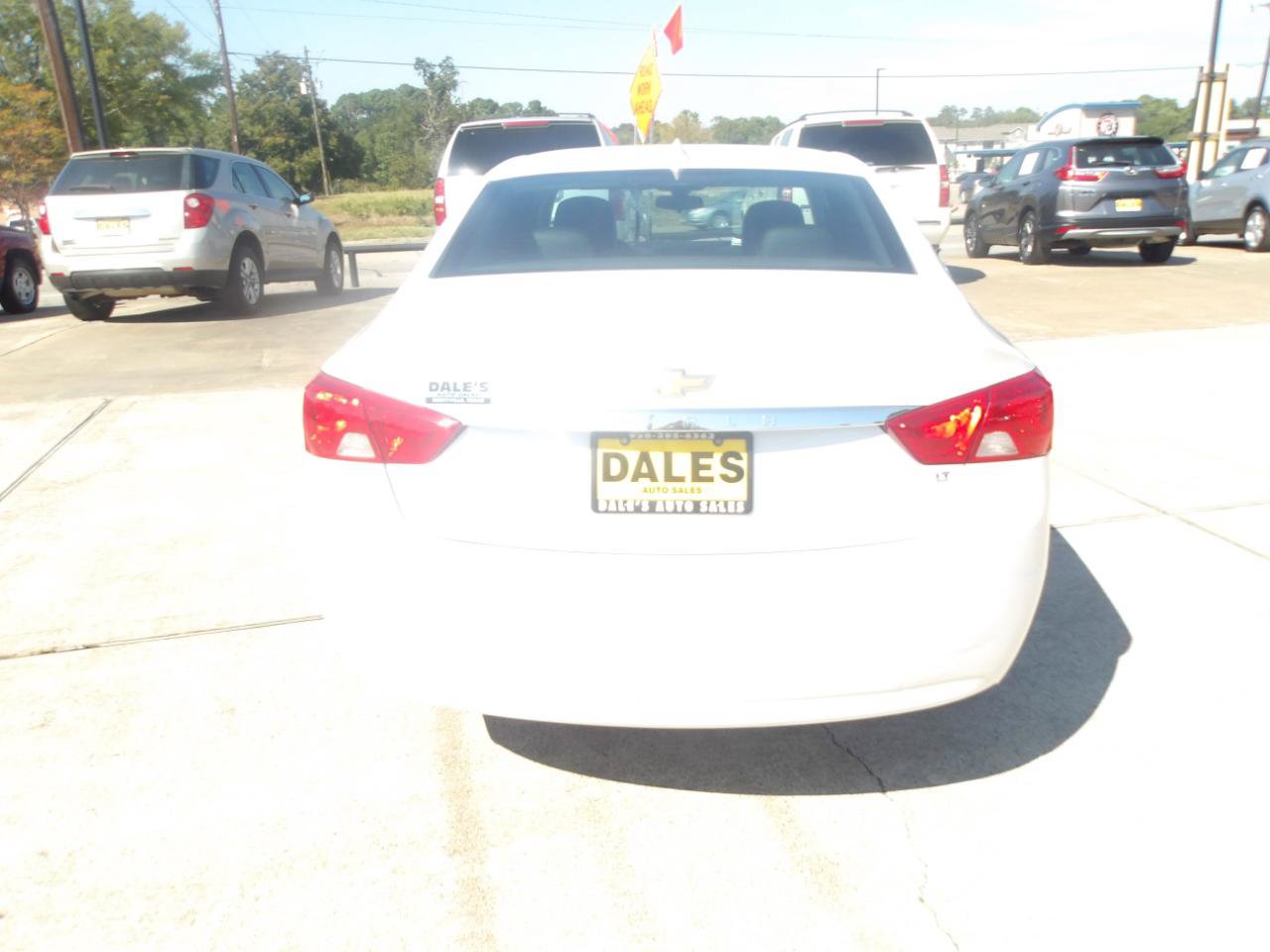 Used 2018 Chevrolet Impala LT FWD image 12