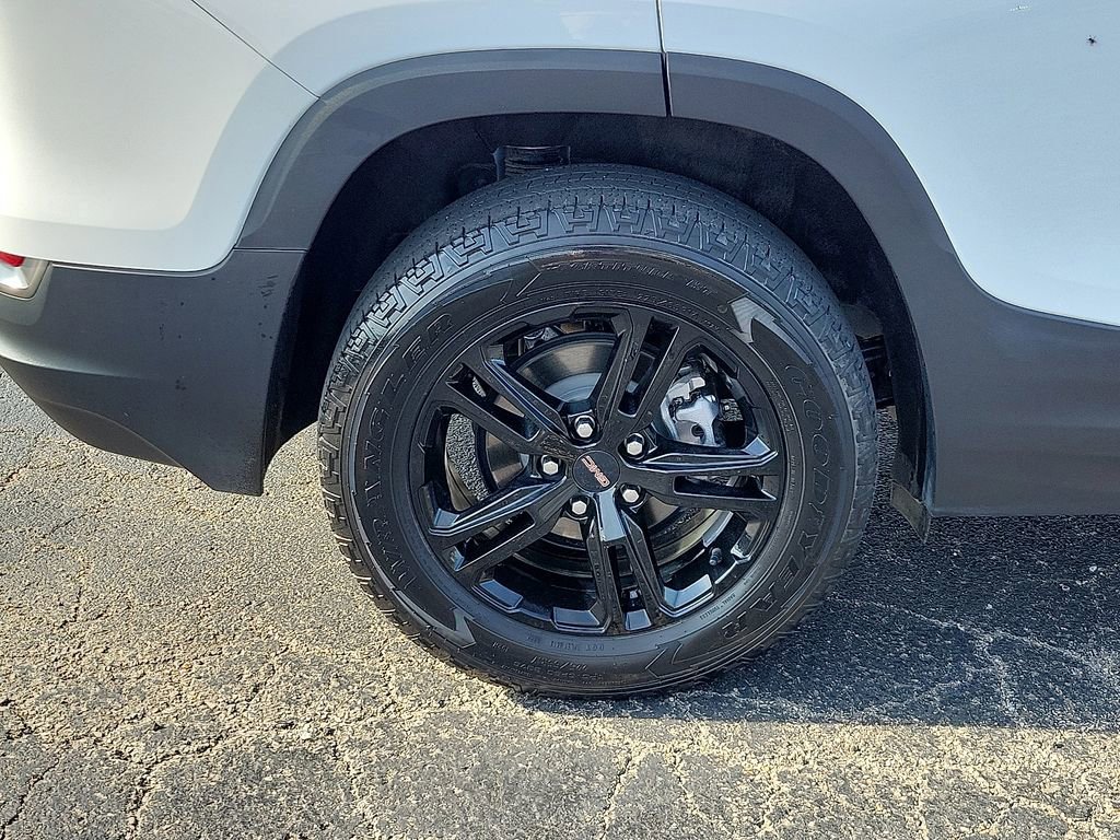 Used 2022 GMC Terrain AT4 w/ Infotainment Package II image 7