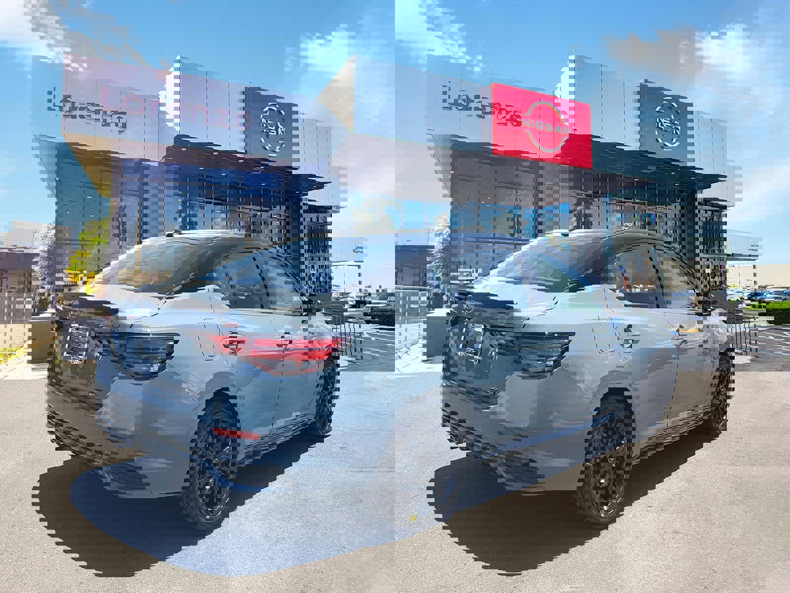 New 2025 Nissan Sentra SR w/ Midnight Edition image 4