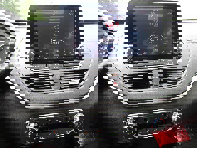 Used 2022 Nissan Altima 2.5 SV w/ SV Premium Package image 16