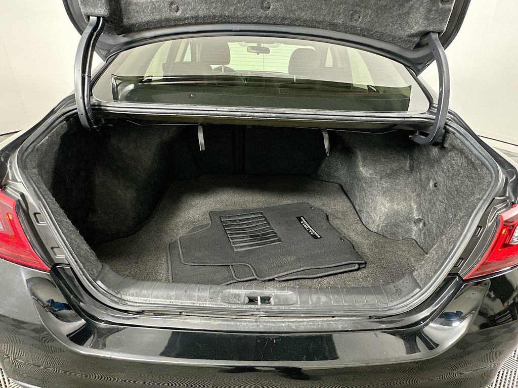 Used 2018 Nissan Altima 2.5 SR w/ SR Midnight Edition FWD image 25