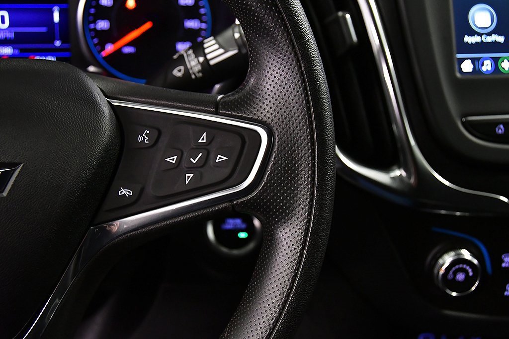 Used 2019 Chevrolet Equinox LT image 18