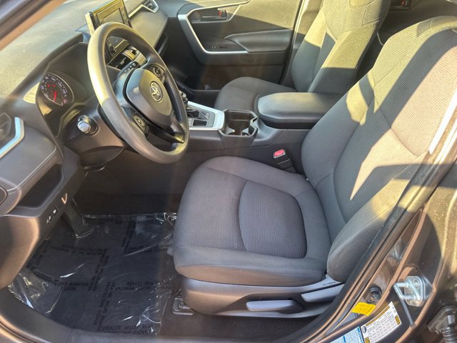 Used 2019 Toyota RAV4 LE w/ All Weather Liner Package AWD/4WD image 25