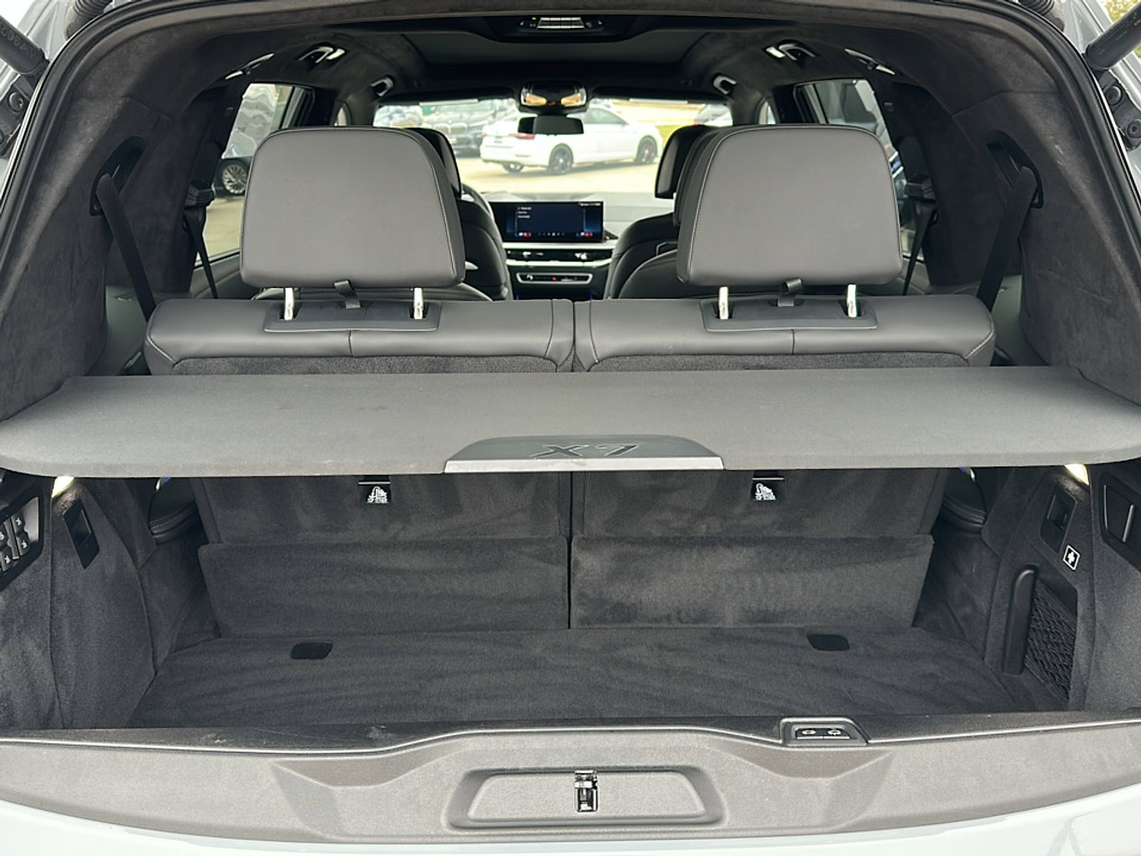 Certified 2024 BMW X7 M60i w/ Executive Package image 22