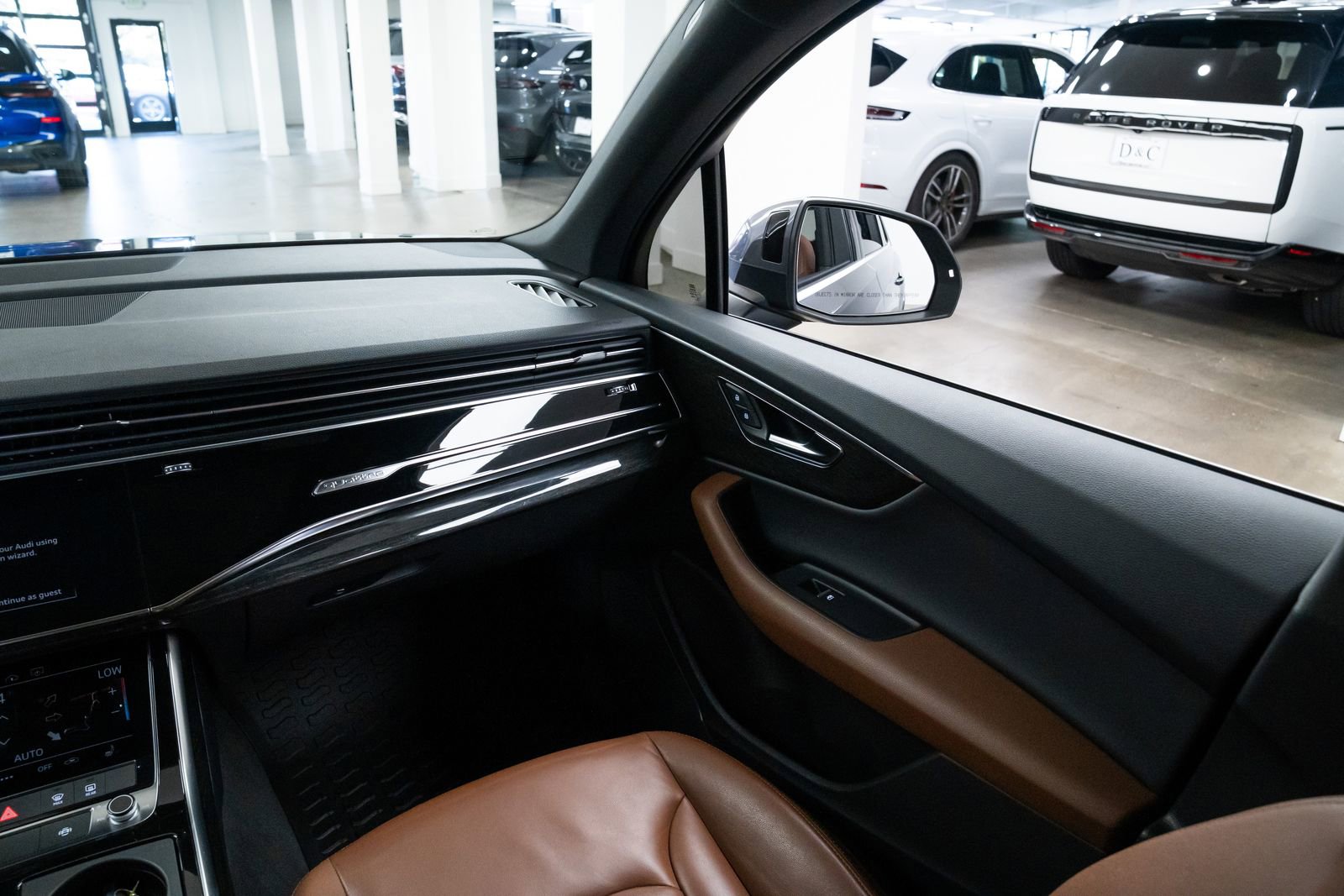 Used 2021 Audi Q7 3.0T Premium image 11