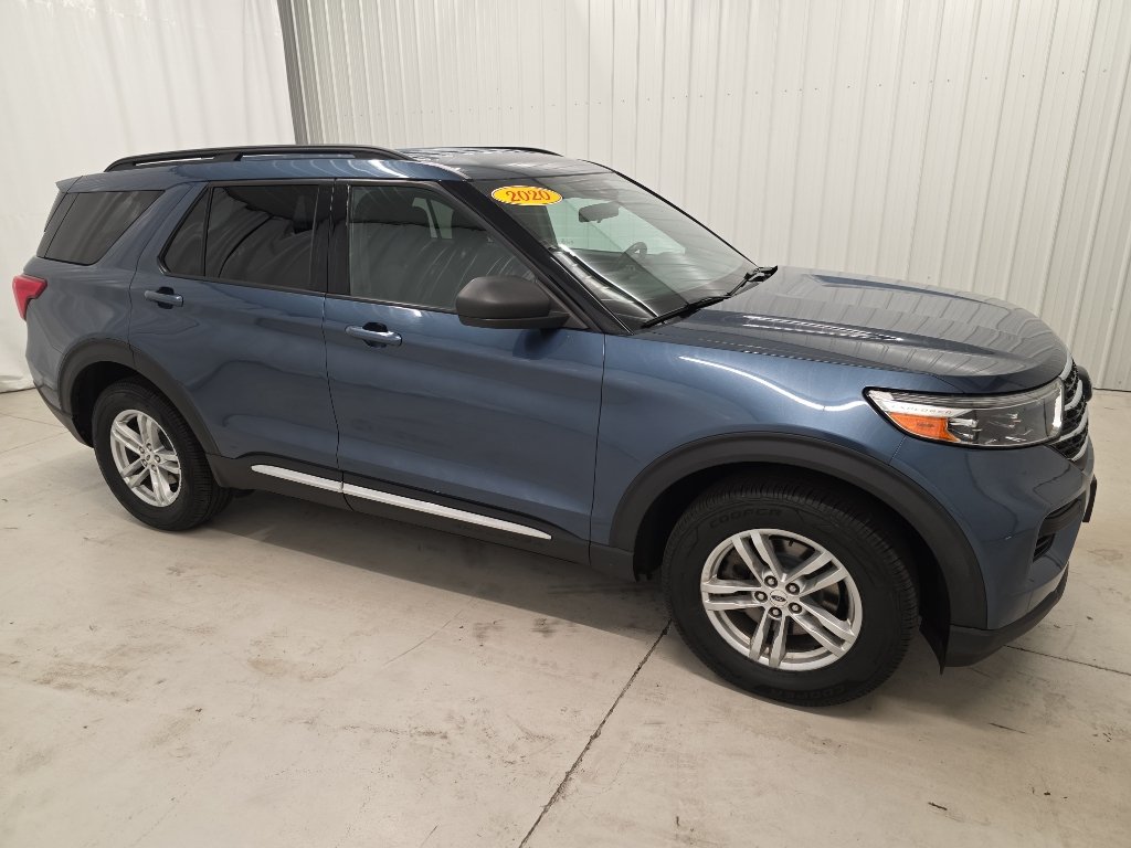 Used 2020 Ford Explorer XLT AWD/4WD image 3