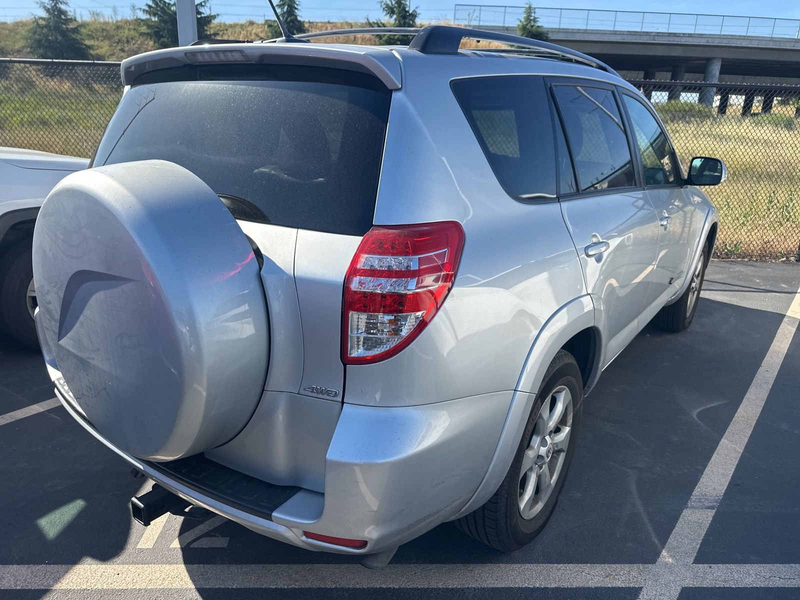 Used 2012 Toyota RAV4 Limited w/ Navigation Value Pkg image 4