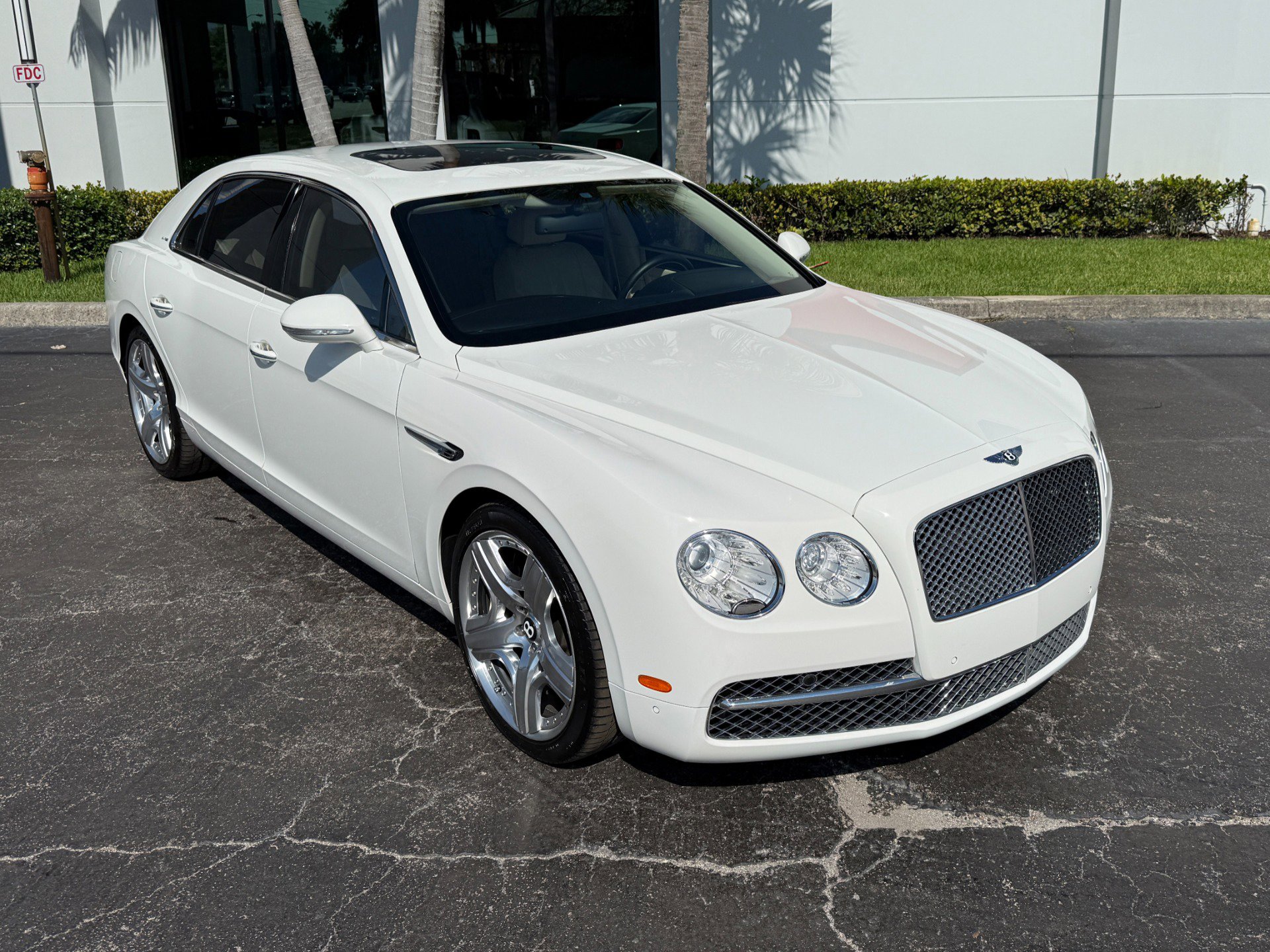 Used 2014 Bentley Flying Spur W12 AWD/4WD image 6