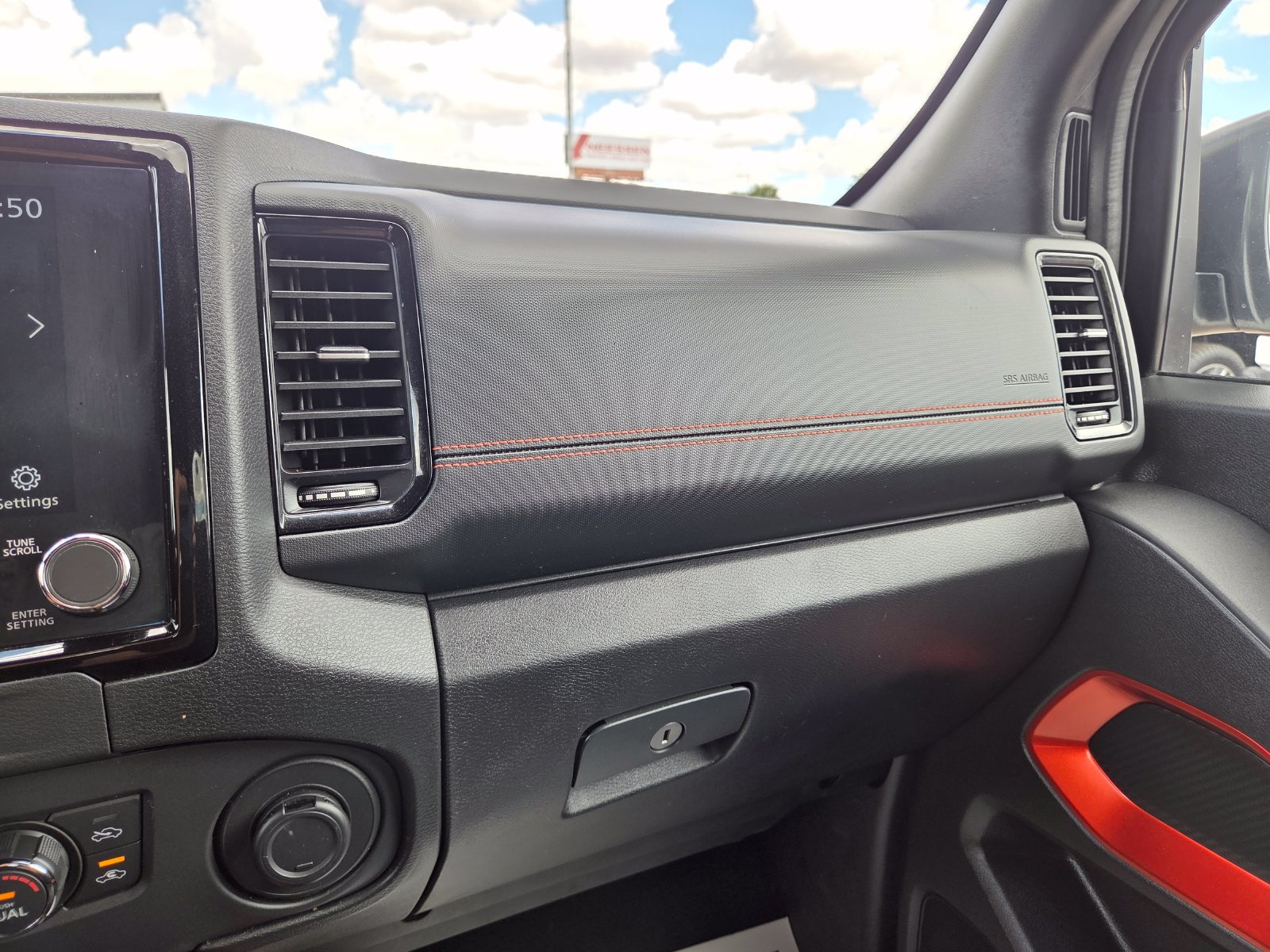 Used 2024 Nissan Frontier PRO-4X w/ Off-Road Protection Package AWD/4WD image 32