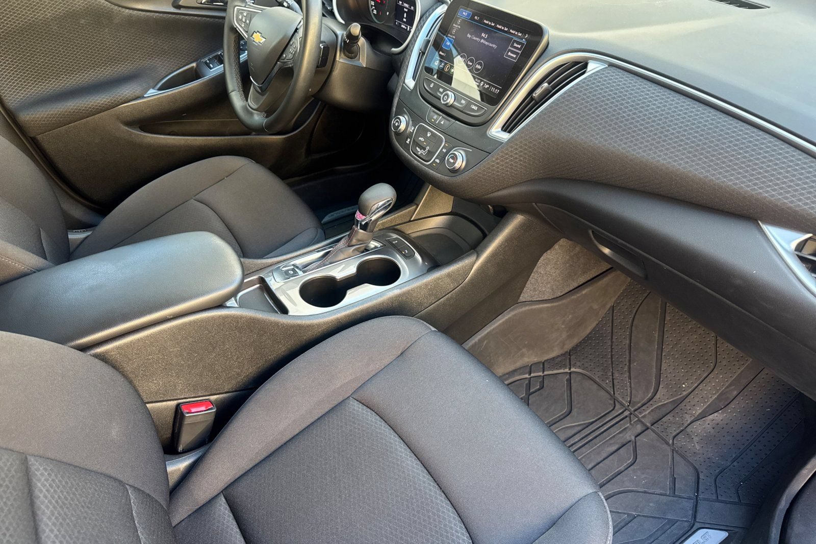 Used 2024 Chevrolet Malibu RS w/ LPO, Floor Liner Package FWD image 19