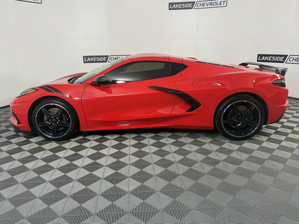Used 2024 Chevrolet Corvette Stingray w/ Z51 Performance Package image 3