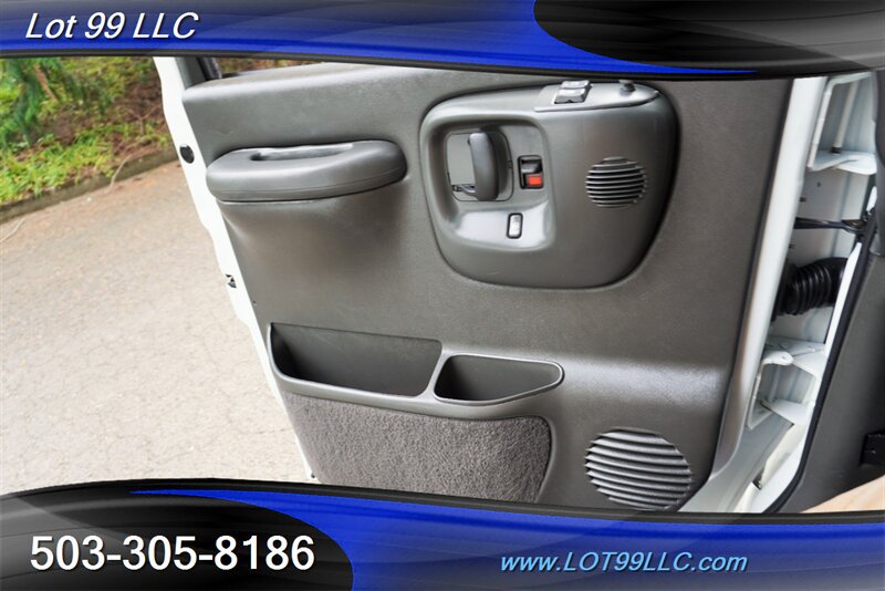 Used 2002 Chevrolet Express 3500 Extended Passenger w/ LS Preferred Equipment Group RWD image 23