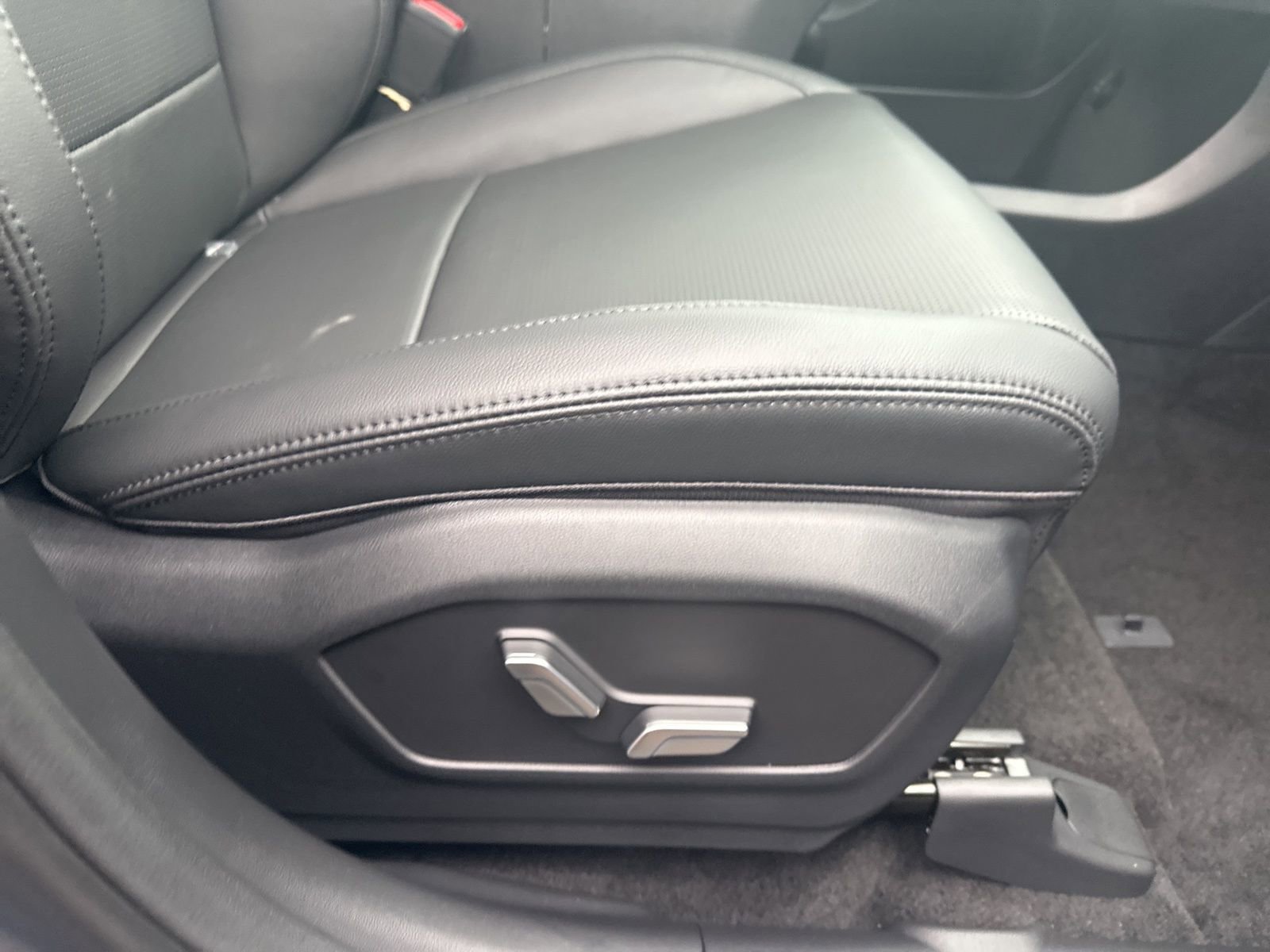 New 2026 Hyundai Santa Fe Limited image 48