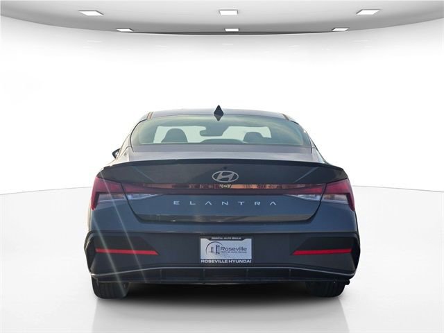 New 2026 Hyundai Elantra Sport image 8