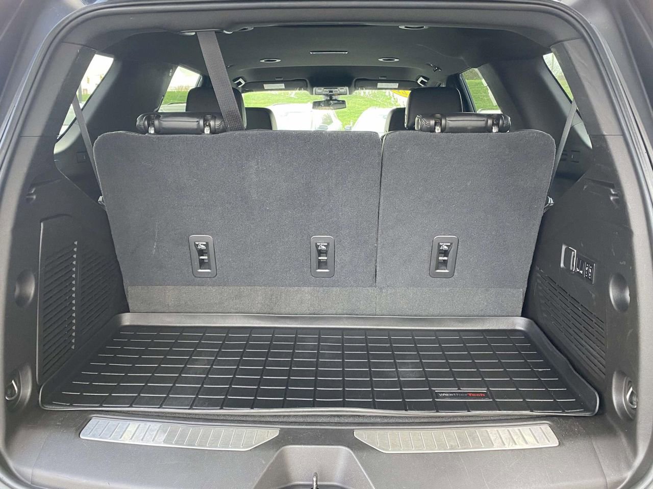 Used 2021 Chevrolet Tahoe Z71 w/ Z71 Off-Road Package image 8