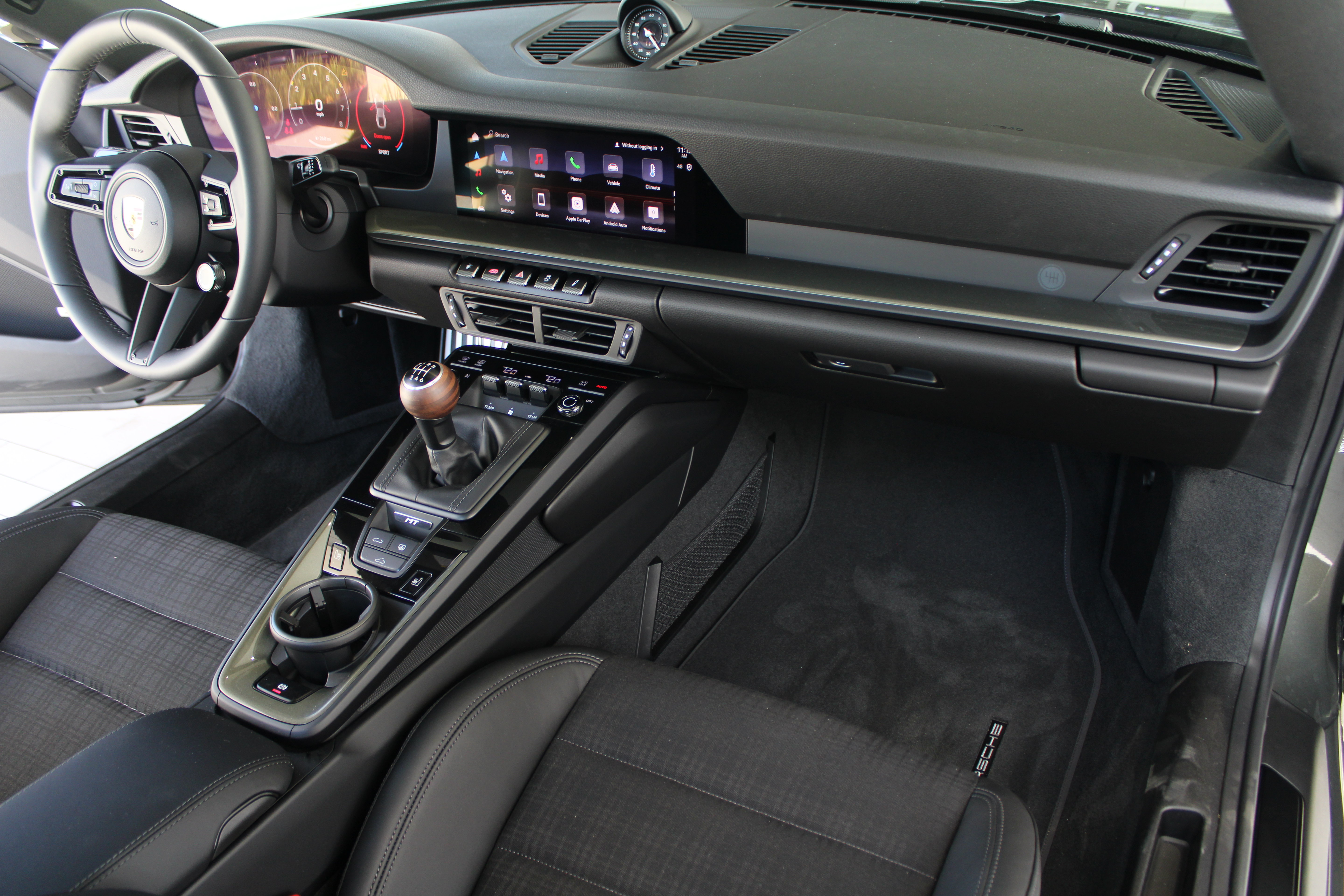 New 2026 Porsche 911 Carrera T RWD image 29