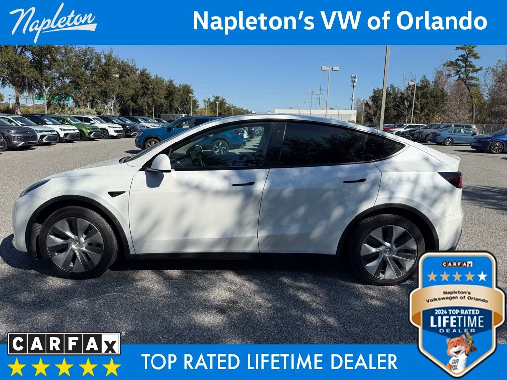 Used 2022 Tesla Model Y Long Range image 15