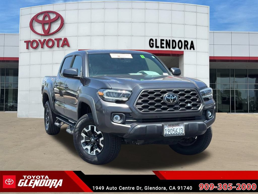 Certified 2021 Toyota Tacoma TRD Off-Road w/ Technology Package AWD/4WD image 2