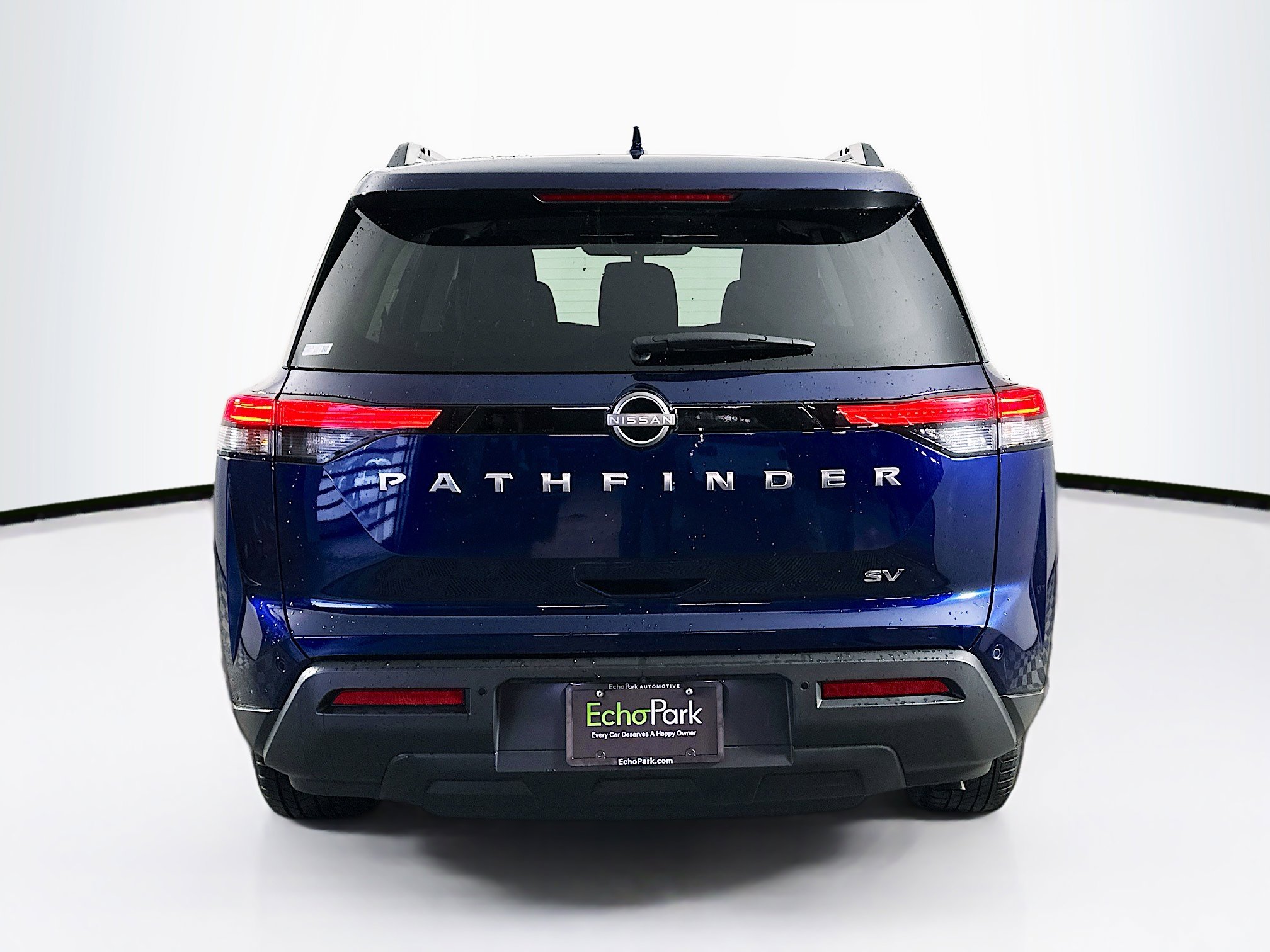 Used 2024 Nissan Pathfinder SV image 7