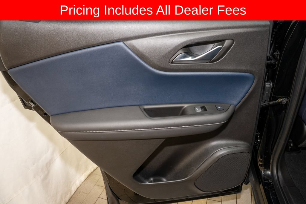 Used 2023 Chevrolet Blazer RS w/ Driver Confidence II Package FWD image 11
