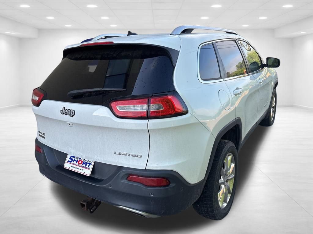 Used 2015 Jeep Cherokee Limited w/ Luxury Group image 6