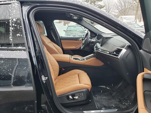 New 2026 BMW X6 xDrive40i w/ Climate Comfort Package image 17