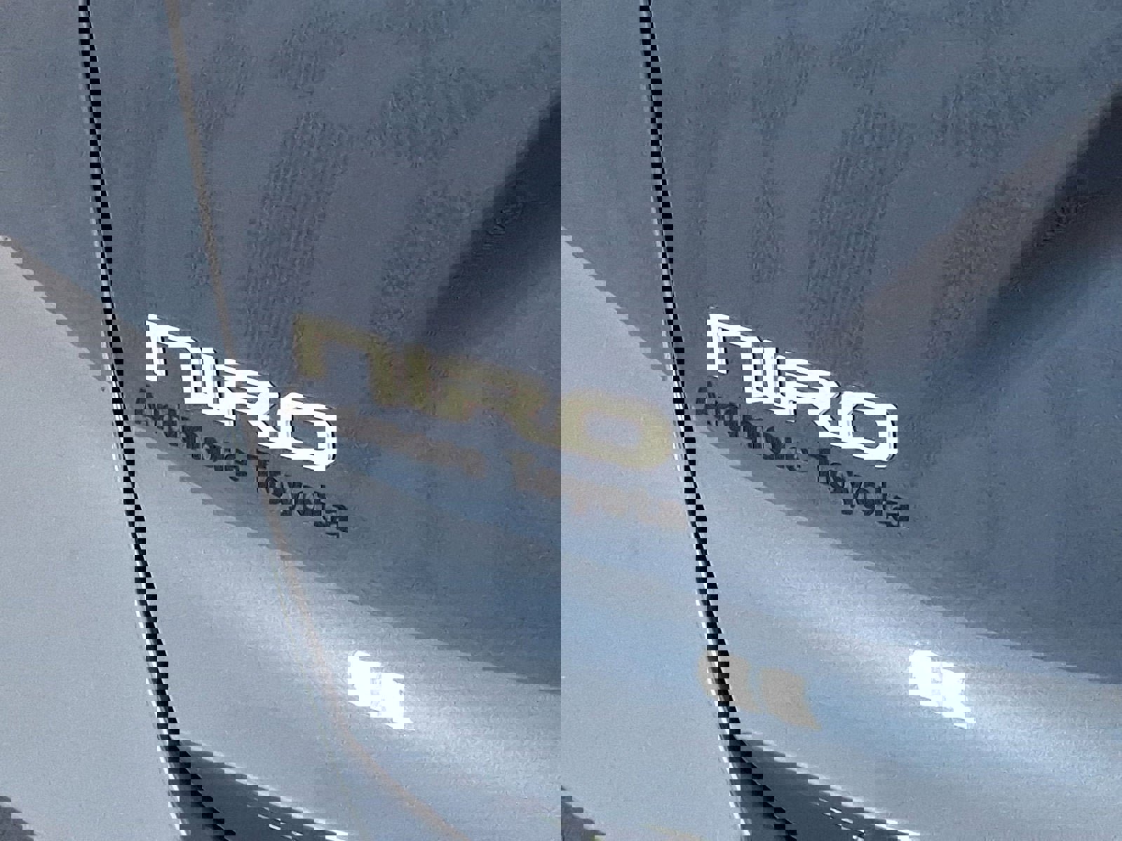 Used 2023 Kia Niro SX Touring image 24