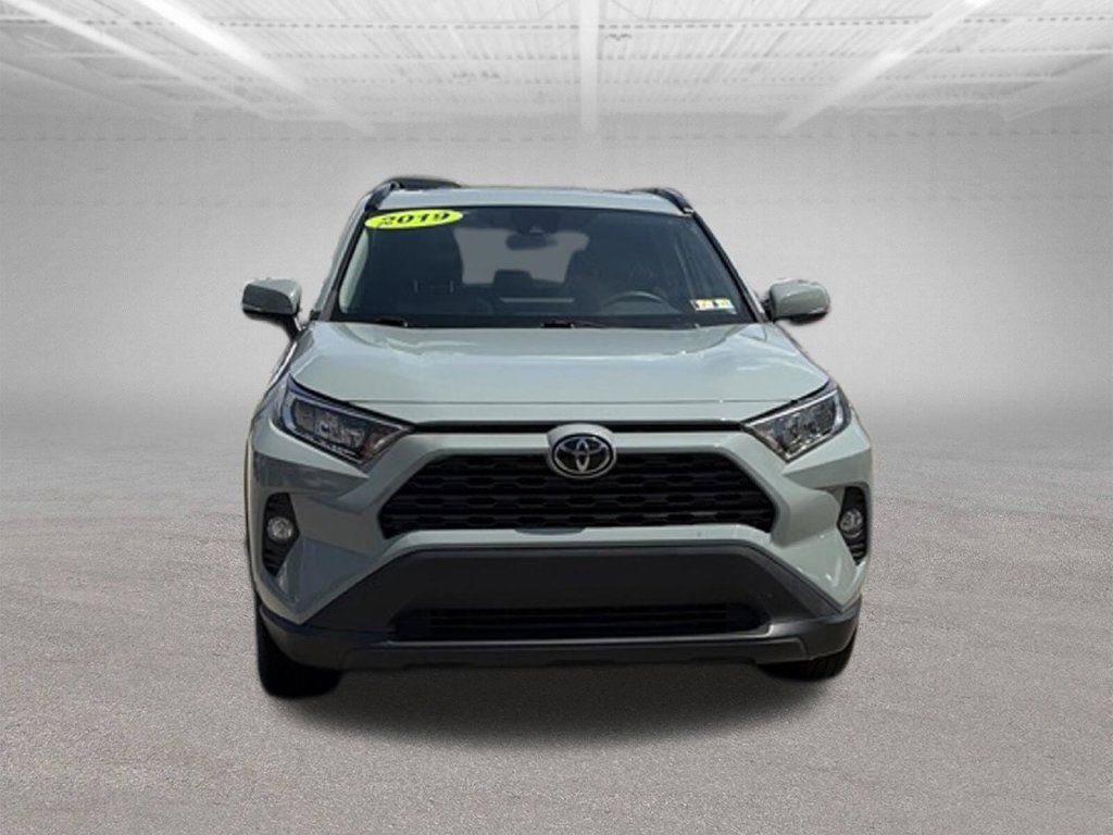 Used 2019 Toyota RAV4 XLE w/ Convenience Package AWD/4WD image 9