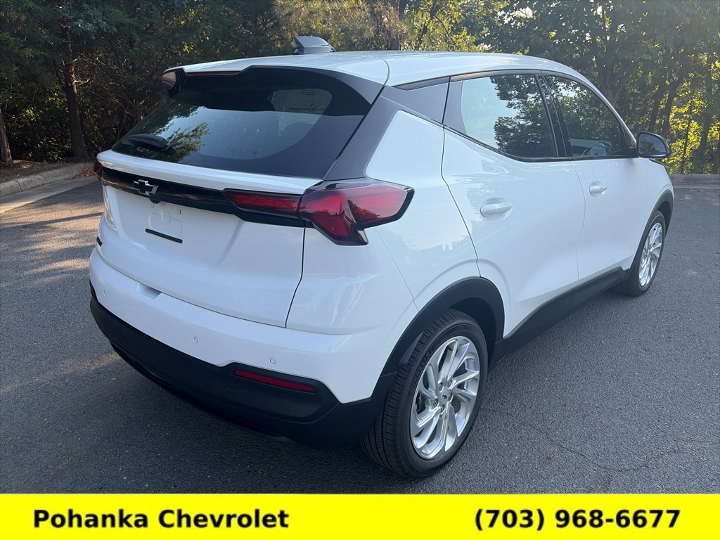 New 2027 Chevrolet Bolt LT w/ Comfort Package FWD image 7