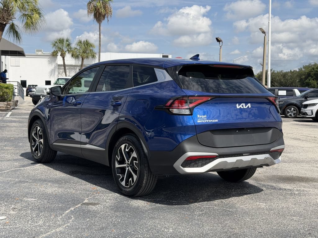 Certified 2024 Kia Sportage EX FWD image 6