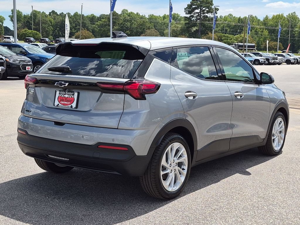 New 2027 Chevrolet Bolt LT w/ Comfort Package FWD image 4