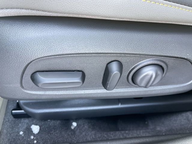 New 2026 Chevrolet Trax ACTIV w/ Sunroof Package image 12