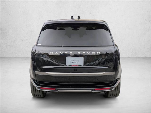New 2026 Land Rover Range Rover Long Wheelbase SE image 8