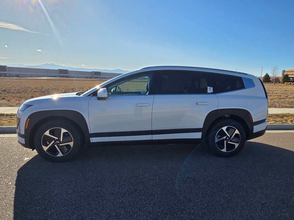 New 2026 Hyundai Ioniq 9 SE image 2