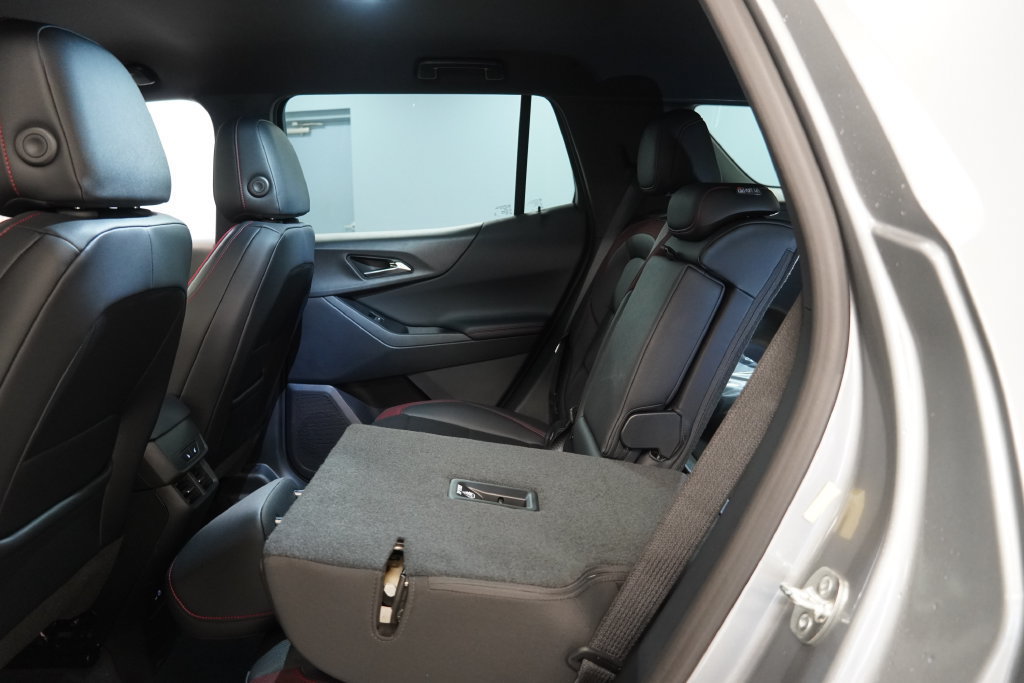 New 2027 Chevrolet Equinox RS w/ Safety and Technology Package AWD/4WD image 30