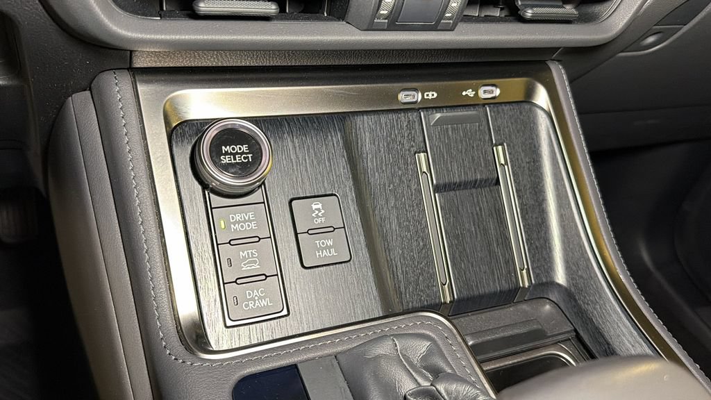 Used 2024 Lexus GX 550 AWD/4WD image 28