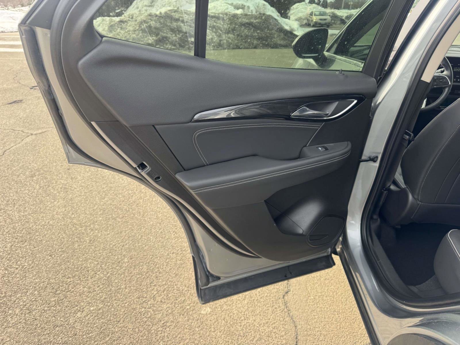 Used 2023 Buick Envision Essence AWD/4WD image 15