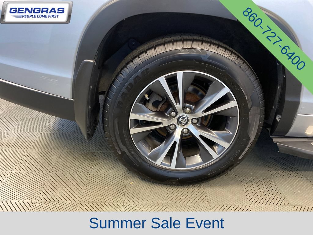 Used 2016 Toyota Highlander XLE w/ Protection Package #3 AWD/4WD image 35