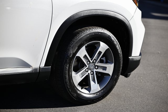 Used 2025 Honda Pilot EX-L image 11